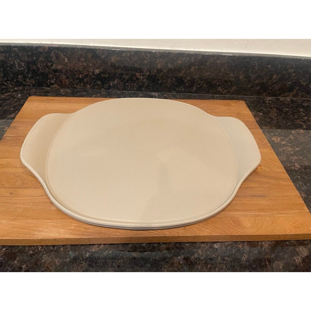 Pampered chef 13 inch pizza stone